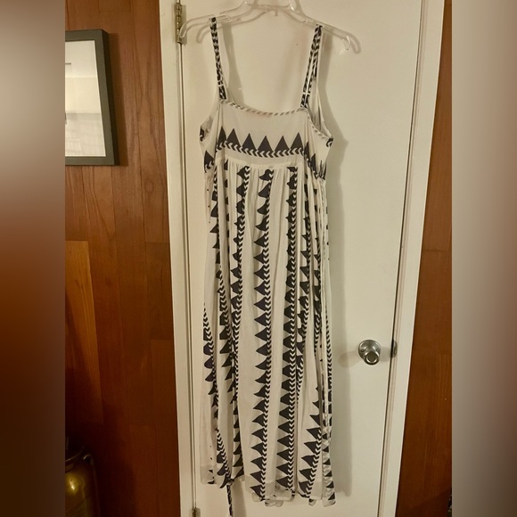 Oliphant Wrap Geometric Print Maxi Dress - Picture 3 of 4